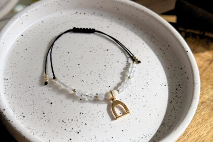 Bransoletka Koń Biały